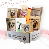 Przysmaki dla psów - Paka Zwierzaka Box upominkowy z zabawką - miniaturka - grafika 1
