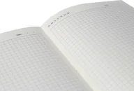 Notesy i bloczki - OPUS Notes Notatnik biurowy miękki w kratkę zamykany O.NOTE Praha 207 x 145 mm A5) granatowy NOTEPRAHAHSL128SQLNAVY - miniaturka - grafika 1