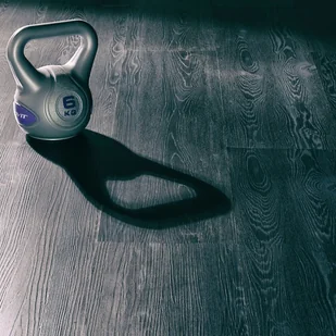 Movit SREBRNA HANTLA KOMPOZYTOWA KULA KETTLEBELL KETLA 6KG 20040546 - Kettlebell - miniaturka - grafika 4