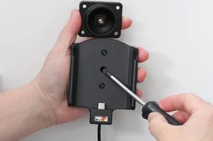 Brodit AB Uchwyt do Samsung Galaxy S20+ z wbudowanym kablem USB oraz ładowarką samochodową 721191 - Uchwyty samochodowe do telefonów - miniaturka - grafika 6