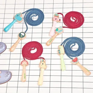 Lilliputiens Skakanka z drewnianymi rączkami Flaming Anais Lilliputiens - Skakanki - miniaturka - grafika 11