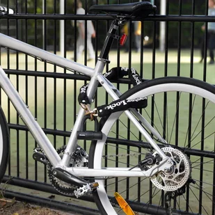 Master Lock Łańcuch z kłódką U, stal, 90 cm x 10 mm, 8234EURDPRO VSA Van Spijk - Łańcuchy rowerowe - miniaturka - grafika 2