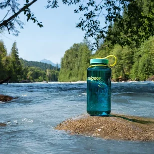 Nalgene Butelka na wodę Wide Mouth Sustain Nalgene 1 l - aubergine 2020-0332 - Shakery i bidony sportowe - miniaturka - grafika 4