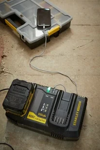 STANLEY Stanley Szybka ładowarka dwuportowa 18V Fatmax V20 (SFMCB24) - Ładowarki do elektronarzędzi - miniaturka - grafika 9