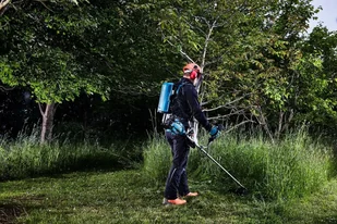 Makita Przenośna, plecakowa jednostka zasilająca Makita PDC01 191A59-5 LXT 191A59-5 - Akumulatory do elektronarzędzi - miniaturka - grafika 4