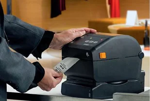 Zebra Drukarka etykiet ZD421 termiczna 203 DPI do 104 mm PC, Mac: USB, BTLE  D-ZD4A042-D0EM00EZ - Drukarki kart i etykiet - miniaturka - grafika 7