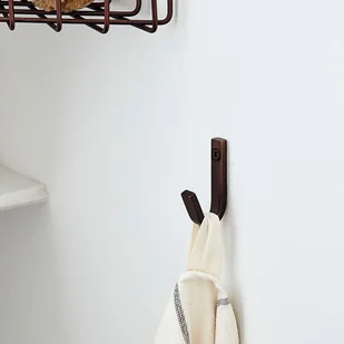 House Doctor House Doctor - Zestaw trzech wieszaków Bath 16302 - Pudła i pojemniki do przechowywania - miniaturka - grafika 14