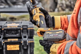 DeWalt Akumulatorowa szlifierka kątowa 125mm 54V 2x 9.0Ah XR FLEXVOLT DCG418X2-QW - Szlifierki i polerki - miniaturka - grafika 3
