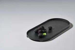 ZONE Denmark ZONE Denmark SINGLES Metalowa Podstawka - Tacka Owalna 23 cm Czarna 332040 - Tace i patery - miniaturka - grafika 3