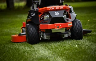 Ariens IKON XD 52" ZERO-SKRĘT TRAKTOREK OGRODOWY KOSIARKA SAMOJEZDNA SPALINOWA DO TRAWY 132cm - Kosiarki traktorki - miniaturka - grafika 11