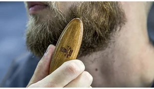 Bluebeards Revenge TRAVEL Podróżna Szczotka Kartacz do Brody - Kosmetyki i akcesoria do pielęgnacji brody - miniaturka - grafika 3