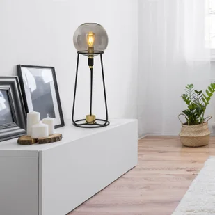 Näve Lampa stołowa Stelo ze szklanym kulistym kloszem - Lampy stojące - miniaturka - grafika 3