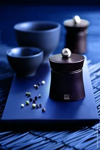 Peugeot Baya Młynek do pieprzu czekoladowy 8 cm PG-27896 PG-27896 - Młynki do soli i pieprzu - miniaturka - grafika 2