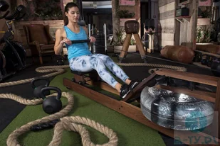 WaterRower Wioślarz wodny Classic S4 Orzech a-ty WW-WR-300-S4 - Wioślarze - miniaturka - grafika 19