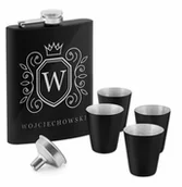 Piersiówki - Murrano Piersiówka czarna z 4 kieliszkami i grawerem dla gentlemana PIER-BK-030 - miniaturka - grafika 1