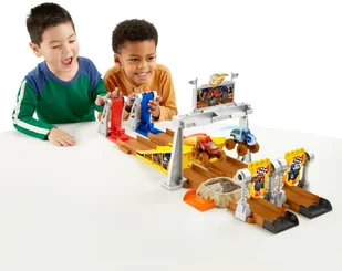 Fisher Price Blaze zestaw Wyścig w błocie GVG53 - Tory, garaże, parkingi - miniaturka - grafika 2