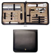 Zestawy do manicure i pedicure - Tradition 3 swords Wielki zestaw do manicure i pedicure - 18 części 9310 MC N 6BD9-9774C - miniaturka - grafika 1