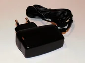 Akcesoria do odkurzaczy - Leifheit Ładowarka do odkurzacza do szyb Dry & Clean 89138 - miniaturka - grafika 1