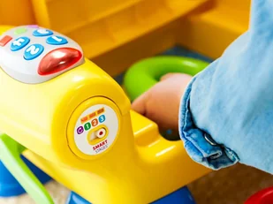 Fisher Price Edukacyjny fotelik malucha CDF63 - Zabawki interaktywne dla dzieci - miniaturka - grafika 6