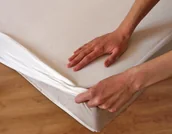 Prześcieradła - Darymex Prześcieradło ochronne z gumką SG białe 200x220 cm 5907761085626 - miniaturka - grafika 1