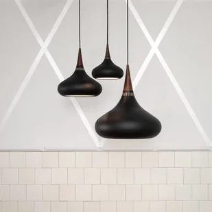 FRITZ HANSEN FRITZ HANSEN Orient P3 wisząca czarna/różowa 50cm - Lampy sufitowe - miniaturka - grafika 3