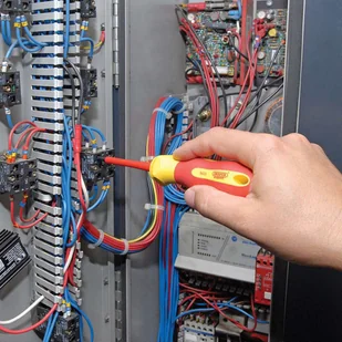 DRAPER Tools Zestaw wkrętaków izolowanych z testerem napięcia, 18 cz Tools (05776) - Pozostałe narzędzia ogrodowe - miniaturka - grafika 2