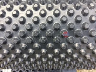 Folia kubełkowa 8 mm, 400 g/m2  rolka 1,5m x 20m 30m2 AT Foil 400 1,5x20m - Folie budowlane - miniaturka - grafika 4