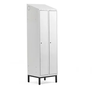 AJ Produkty Szafa ubraniowa ze skośnym daszkiem, na nóżkach - Szafki BHP AJ Produkty Szafa ubraniowa ze skośnym daszkiem, na nóżkach - Szafki BHP - miniaturka - grafika 2