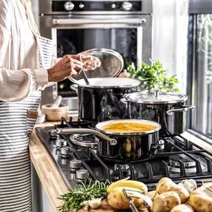 KitchenAid Garnek emaliowany z pokrywką 6L czarny KitchenAid CC003268-001 - Garnki - miniaturka - grafika 2