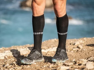 Compressport skarpety kompresyjne FULL SOCKS RUN czarne - Skarpetki sportowe męskie - miniaturka - grafika 2