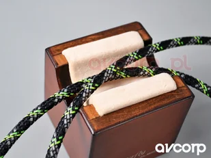 ViaBlue ViaBlue SMALL (S) 1,5-5,5mm NEON Sleeve - oplot do kabli S NEON Sleeve - Inne akcesoria audio-wideo - miniaturka - grafika 2