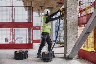 DeWalt Akumulatorowa bruzdownica 54V XR FLEXVOLT DCG200NT-XJ - Szlifierki i polerki - miniaturka - grafika 10