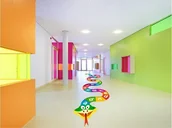 Pomoce naukowe - Wąż z alfabetem- naklejka podłogowa ZP037 - miniaturka - grafika 1