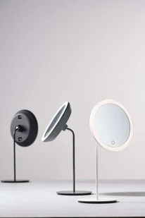 ZONE Denmark ZONE Denmark SIMPLY Powiększające Lusterko Kosmetyczne z Podświetleniem - Czarne 10913 - Lusterka do makijażu - miniaturka - grafika 3