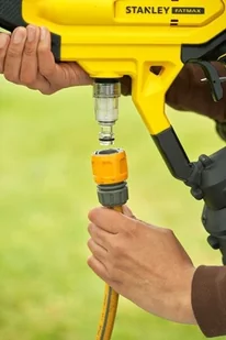 STANLEY FATMAX Akumulatorowa myjka ciśnienowa FATMAX SFMCPC93B 18V v20 SFMCPC93B-XJ - Myjki ciśnieniowe STANLEY FATMAX Akumulatorowa myjka ciśnienowa FATMAX SFMCPC93B 18V v20 SFMCPC93B-XJ - Myjki ciśnieniowe - miniaturka - grafika 3