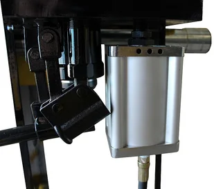 443 DOSTAWA GRATIS! 44358877 Prasa hydrauliczna pneumatyka ruchomy tłok regulowany stół siła nacisku 75 T) 58877-uniw - Prasy - miniaturka - grafika 7