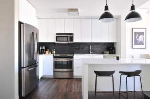 Intesi Stołek barowy Grego czarny - Taborety i hokery - miniaturka - grafika 12