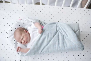 Motherhood Prześcieradło bawełniane z gumką, 60x120 cm - Prześcieradła dla dzieci Motherhood Prześcieradło bawełniane z gumką, 60x120 cm - Prześcieradła dla dzieci - miniaturka - grafika 7