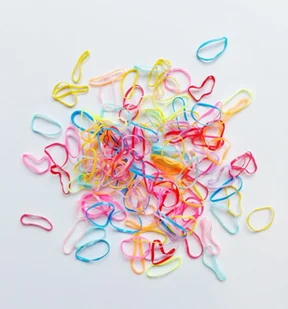 Iza R5/M/300 gumki silikonowe 300 sztuk kolorowe R5/M/300 - Pozostałe akcesoria fryzjerskie Iza R5/M/300 gumki silikonowe 300 sztuk kolorowe R5/M/300 - Pozostałe akcesoria fryzjerskie - miniaturka - grafika 1