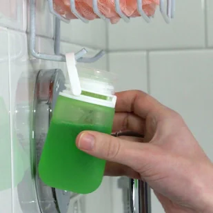 Humangear Podróżna silikonowa butelka na płyny Humangear GoToob+ M - aqua HG3164-E - Butelki dla niemowląt - miniaturka - grafika 10