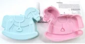 Formy do ciast - FOREMKA FORMA SILIKONOWA KOŃ NA BIEGUNACH - miniaturka - grafika 1