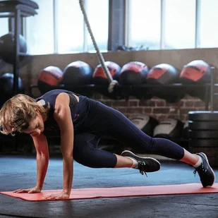 Reebok Mata treningowa RAMT-11014RD 173x61x0,7cm RAMT-11014RD - Maty do ćwiczeń - miniaturka - grafika 10