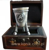 Akcesoria jeździeckie - WrÓbel Kuferek z posrebrzanym kieliszkiem - miniaturka - grafika 1