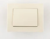 Sterowniki i przekaźniki - VILMA Włącznik schodowy beżowy VILMA P610-010-02BE - miniaturka - grafika 1