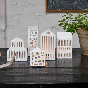Kähler Kähler URBANIA Świecznik Tealight - Domek Biały - Town House 691064 - Oświetlenie świąteczne - miniaturka - grafika 12