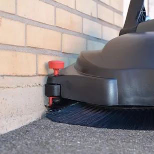 Haaga 697 ( OO-OTHHA697 ) - Zamiatarki - miniaturka - grafika 15