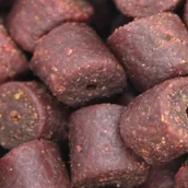 Zanęty - Hitbaits Pellet Zanętowy Wędkarski z Dziurą HitRED 20.0 mm 9 kg HITRED 20.0 9KG - miniaturka - grafika 1