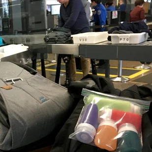 Humangear Podróżna silikonowa butelka na płyny Humangear GoToob+ L HG3137-E - Butelki dla niemowląt - miniaturka - grafika 5