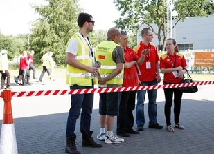 Tensator Nakładka TOPPER z rozwijaną taśmą ostrzegawczą - Pachołki i taśmy ostrzegawcze - miniaturka - grafika 6