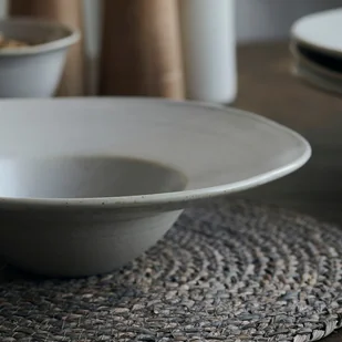 House Doctor Talerz do makaronu Pion Light 10670 - Talerze - miniaturka - grafika 2